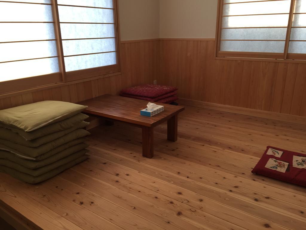 Готель Simple Sleep 個室カプセル Хітойоші Екстер'єр фото